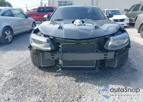 2018 Chevrolet Camaro 1Ss z USA, uszkodzony, nr VIN 1G1FF1R72J0145873